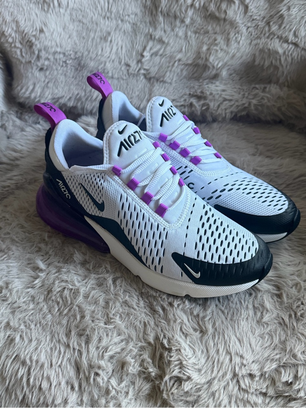 Nike Women's White Black and Purple Air Max 270 Sneakers - Picture 3 of 7